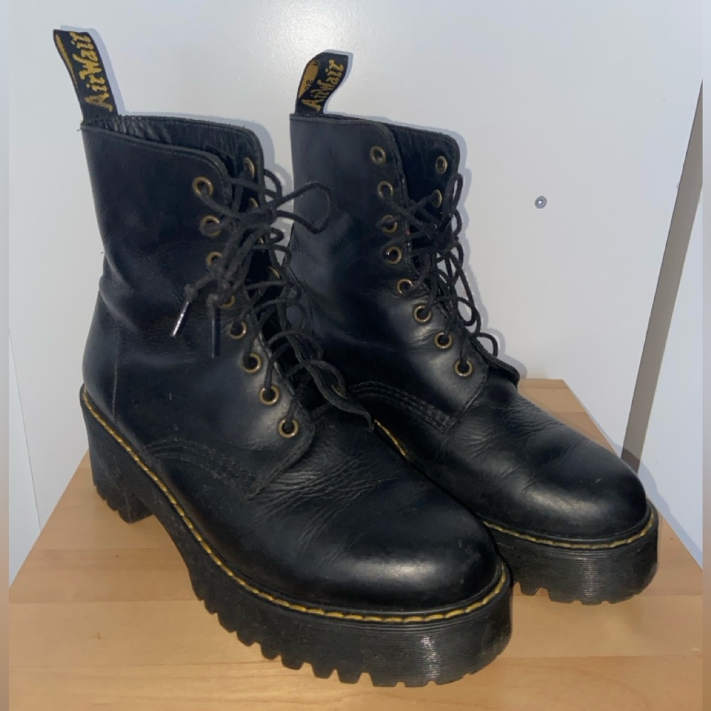 Dr. Martens Shriver Boots